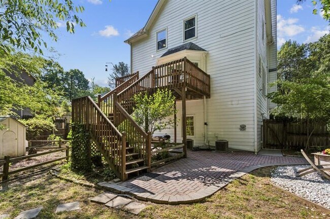 Building Photo - 4595 Stewart Reilly Dr