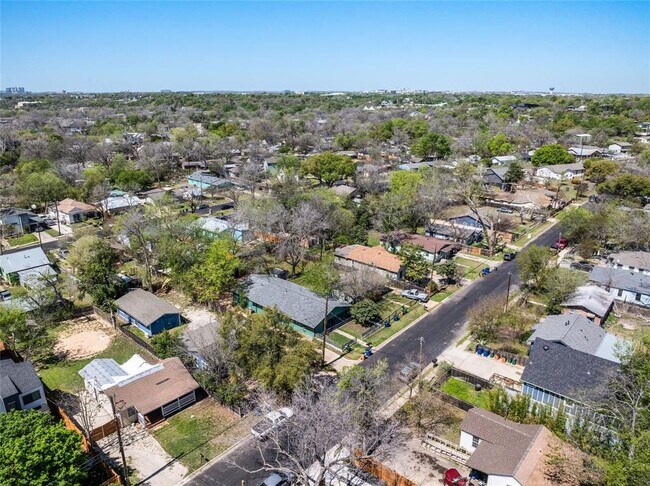 Building Photo - 1116 Ebert Ave