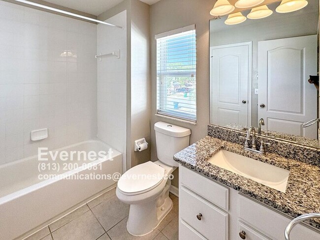 Building Photo - 26541 Castleview Way