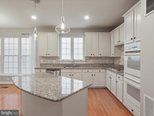 Building Photo - 5638 Kertscher Terrace