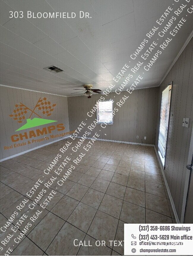 Building Photo - 303 Bloomfield Dr