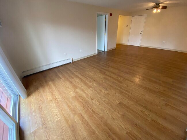 Building Photo - 96 Powers St