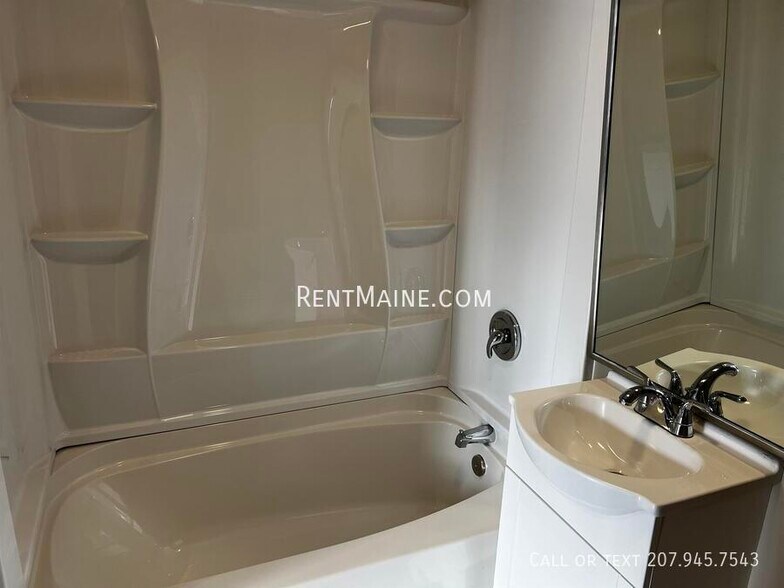 Building Photo - 145 Union St