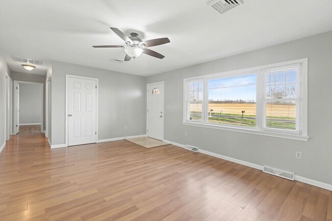 Building Photo - 3 bedroom ranch home