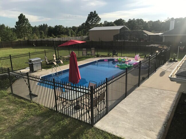 Building Photo - 2386 Barberee Dr