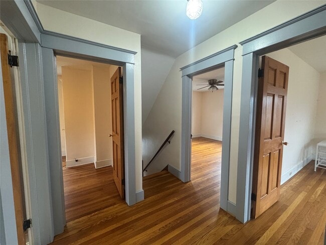 Building Photo - 54 Lathrop Ave