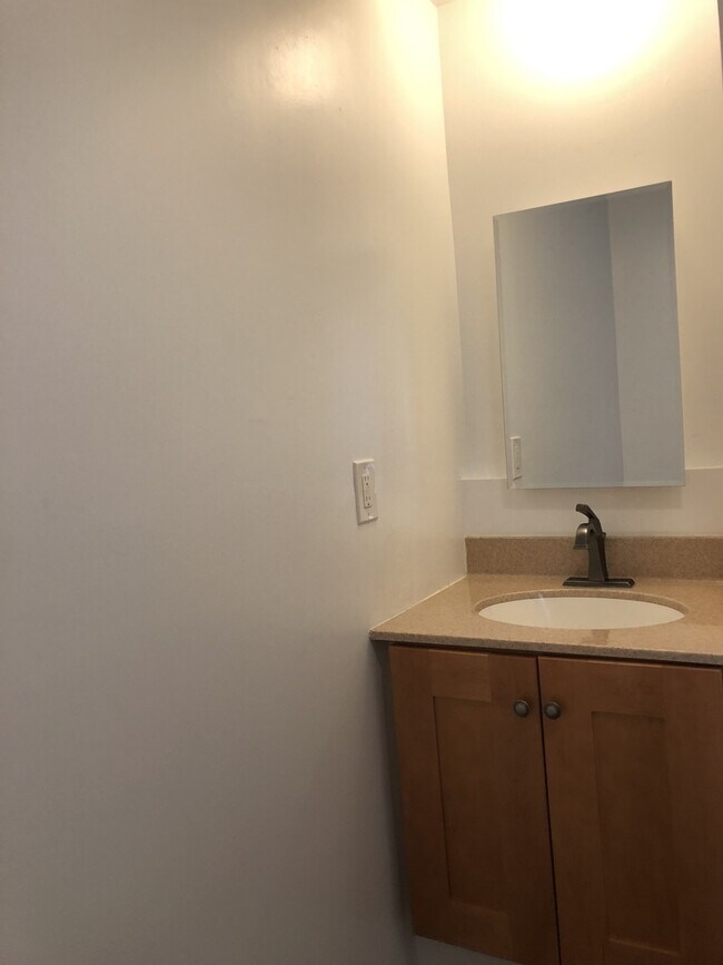 Building Photo - *****Gorgeous Lawrenceville 3-Bed / 1.5 Bath available FOR RENT   July 1st!!******