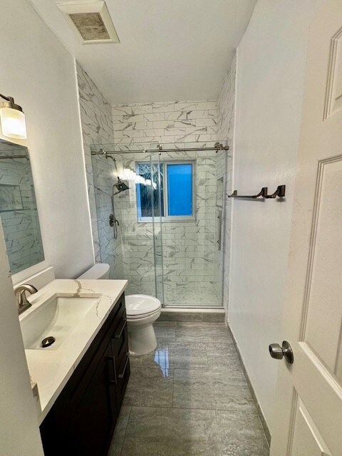 Building Photo - 2706 NE 30th Pl