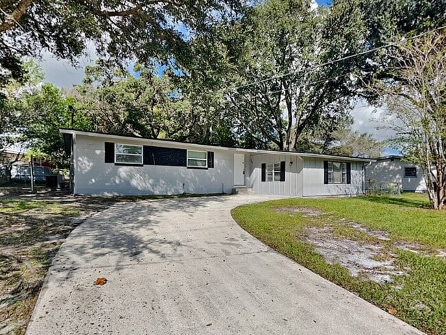 Building Photo - 440 Sigsbee Rd