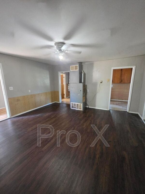 Building Photo - 1209 Poplar St