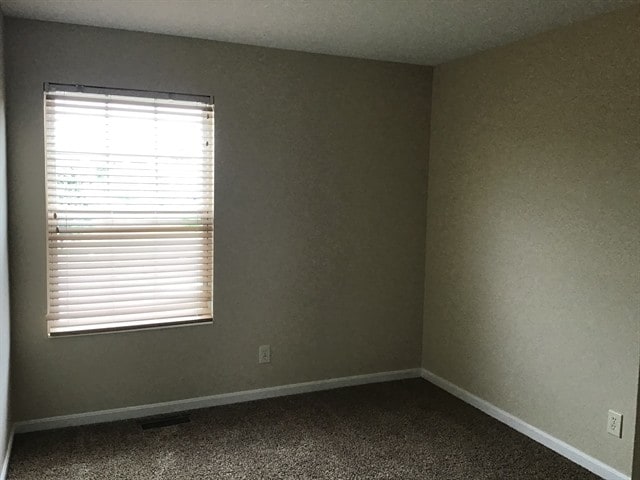 Building Photo - 1801 Chesney Dr