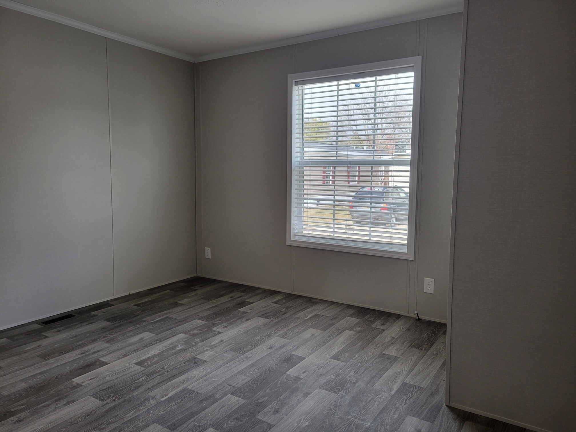 Building Photo - 15852 Croatia Dr