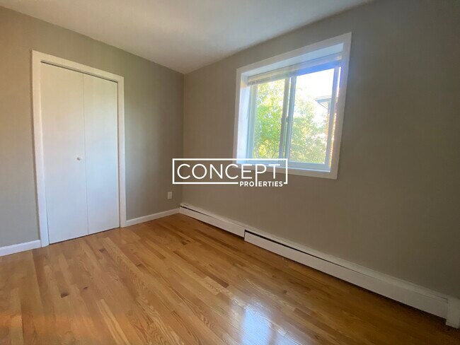 Building Photo - 226 Parker Hill Ave