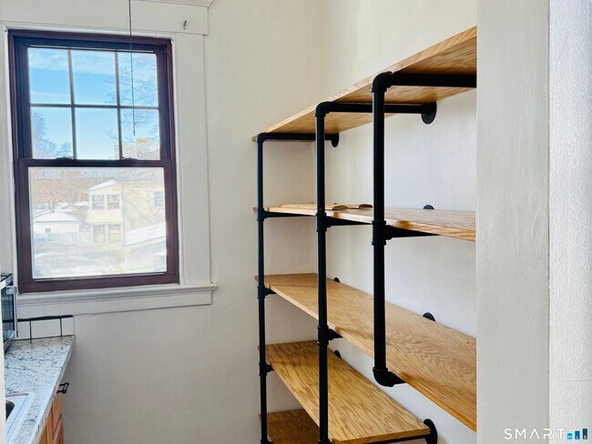 Building Photo - 1428 Dixwell Ave