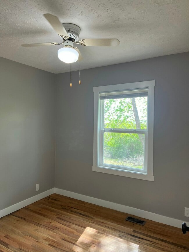 Building Photo - 2529 Ridge Ct