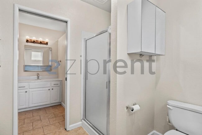 Building Photo - 1765 Landana Dr