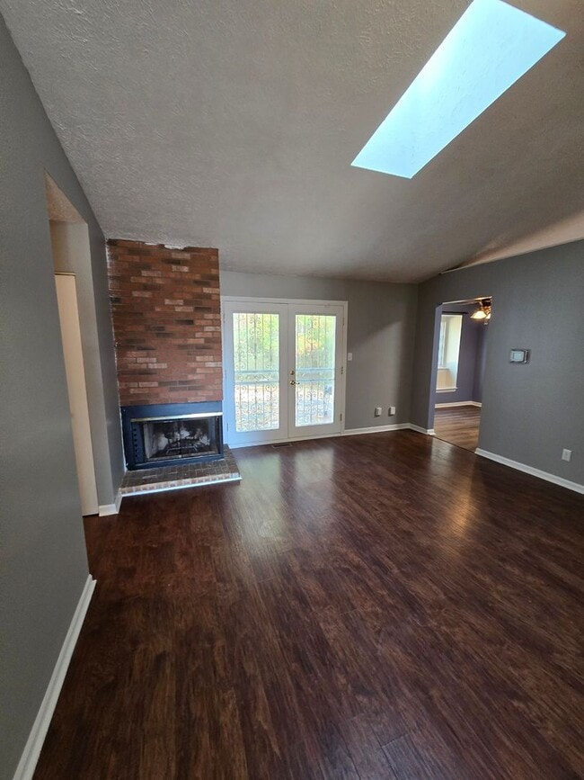 Building Photo - Three Bedroom Home Located in Pike Township near Georgetown and 52nd Street!!!