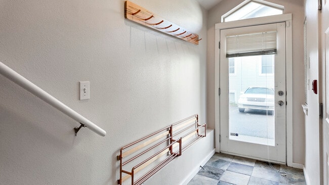 Building Photo - 11560 Stone Ave N