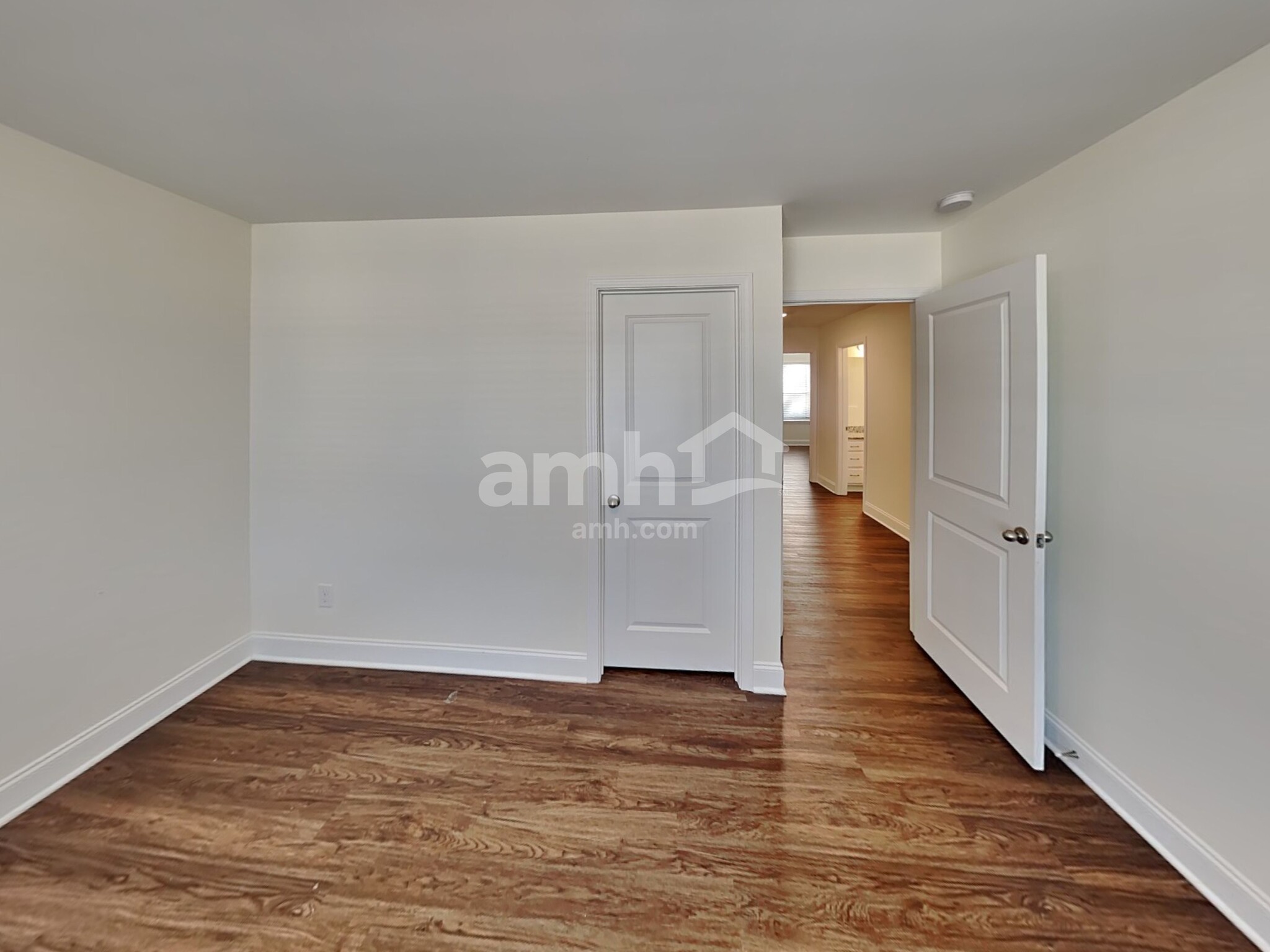 Building Photo - 436 Charity Ln