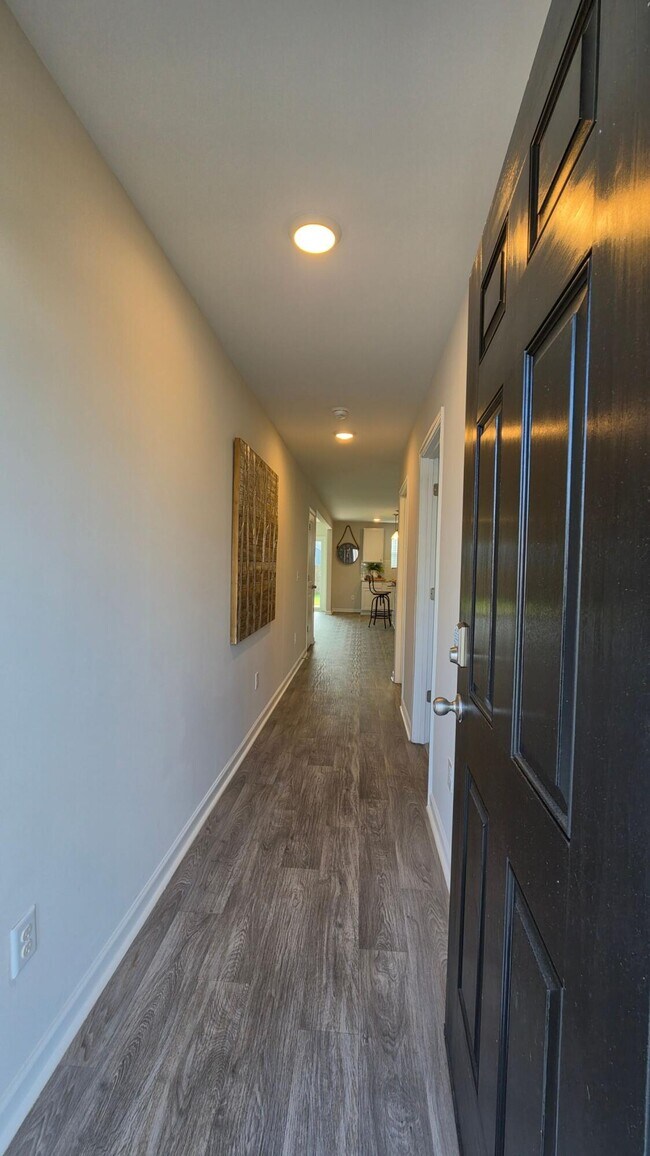 Building Photo - 1773 Camazay Dr