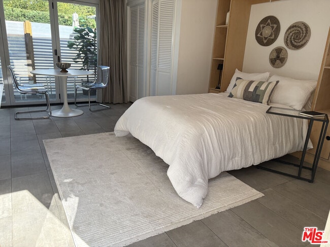 Building Photo - 4448 Elmer Ave