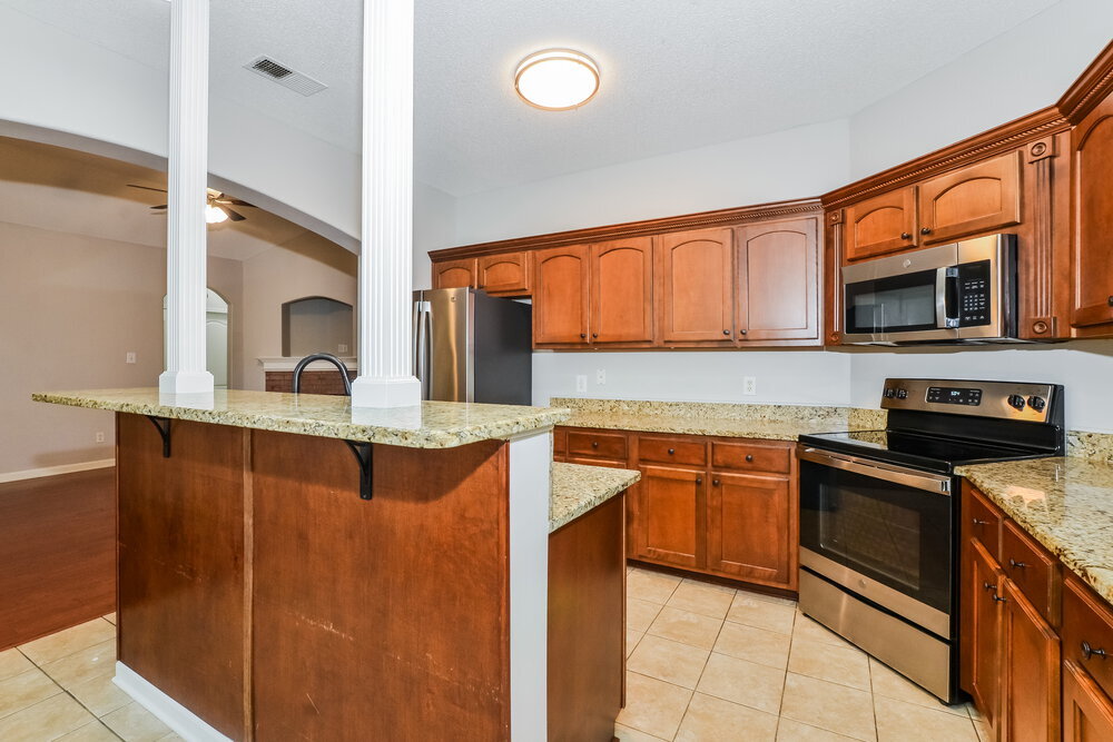 Building Photo - 8662 Valmont Cir