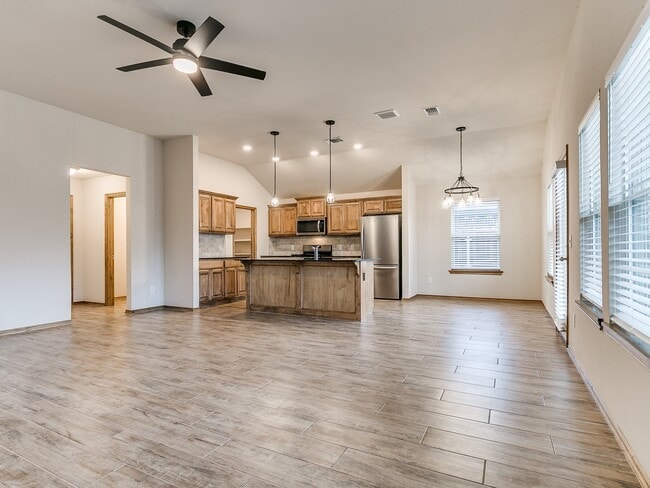 Building Photo - 3421 Pagoda Pead Dr