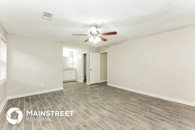 Building Photo - 1823 Quailwood Dr