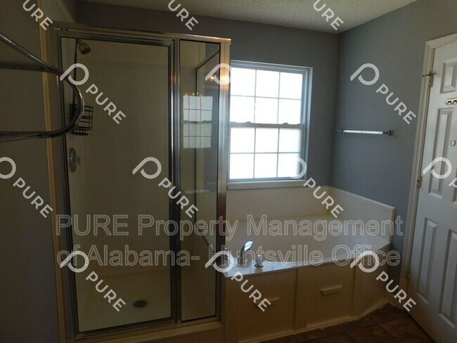 Building Photo - 103 Tallmadge Ct SW