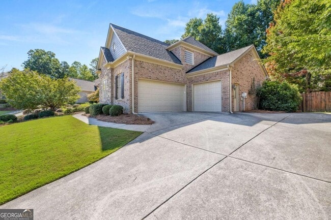 Building Photo - 1475 Boomer Cir