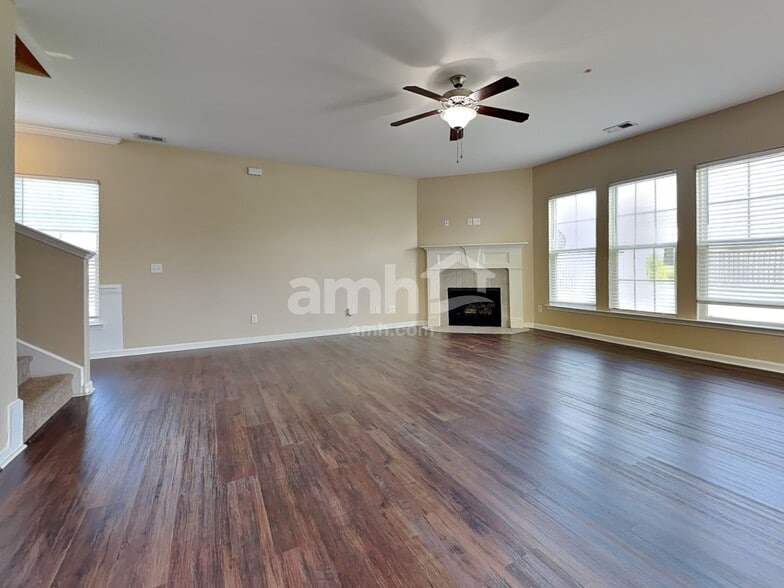 Building Photo - 60 Tranquil Pl