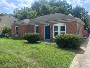 Building Photo - 6806 John Paul Ln