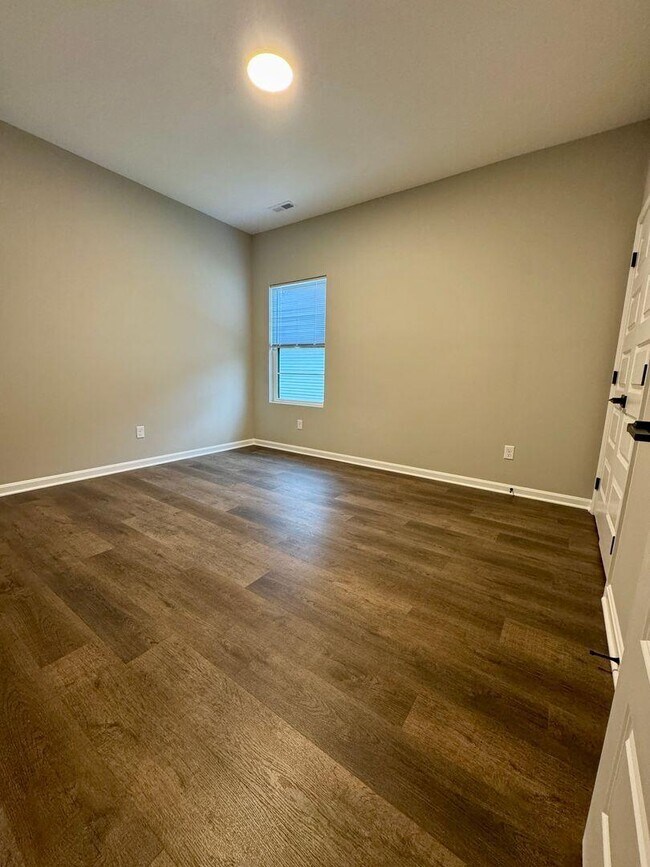 Building Photo - 106 Sidewinder Dr