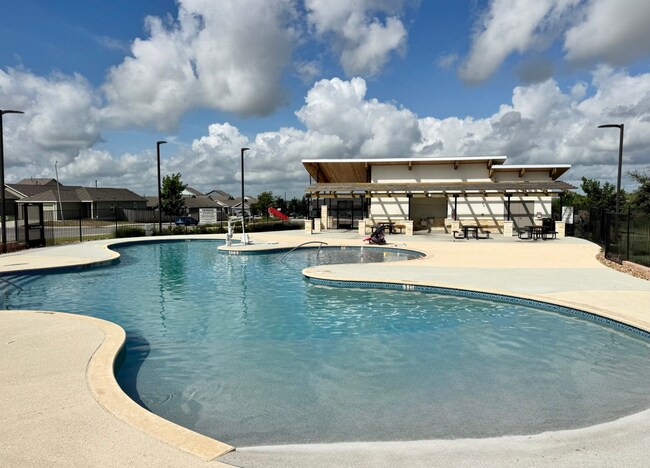 Building Photo - Spacious Southwest San Antonio Home Near Lackland AFB & Major Highways