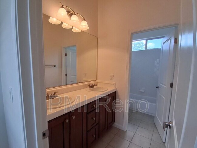Building Photo - 5080 Rhine Wine Dr
