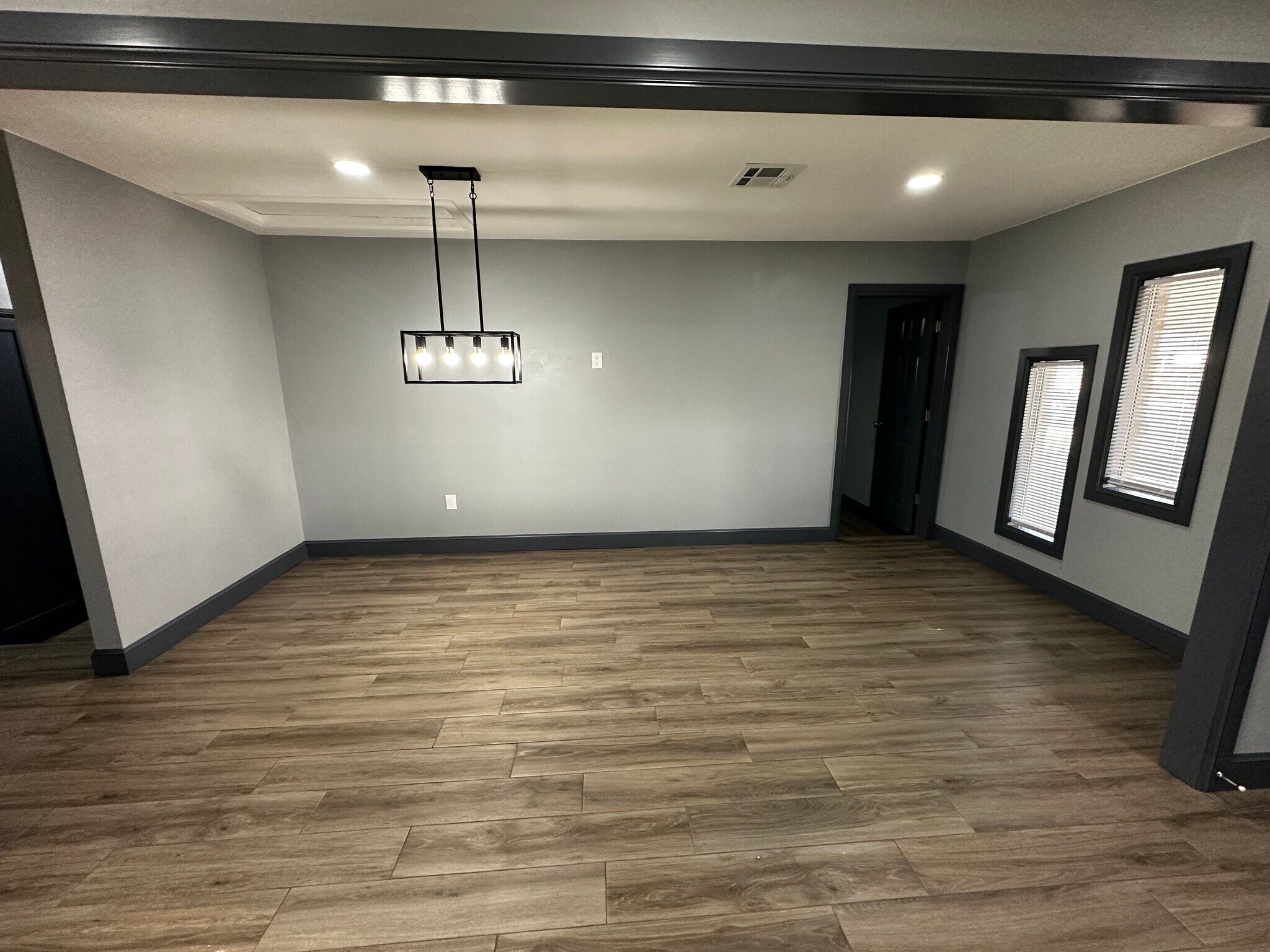 Building Photo - 2701 SW 65th St