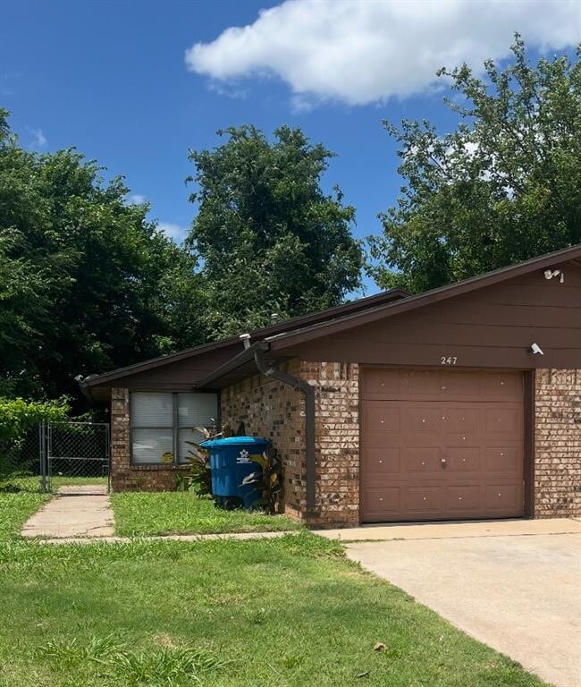 Primary Photo - 247 Windsor Way