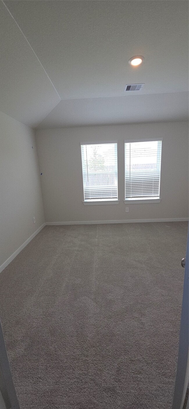 Building Photo - 271 Charles Rdg Dr