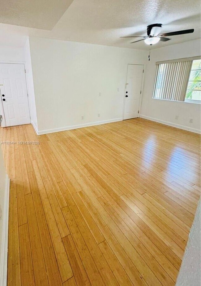 Building Photo - 350 84th St