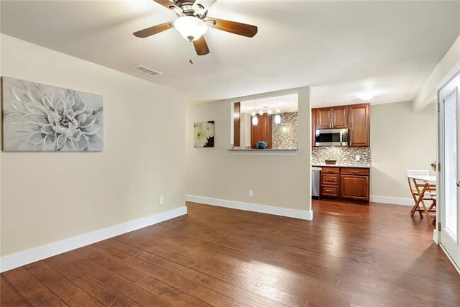 Building Photo - 6101 Harwin Ln