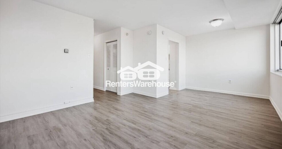 Building Photo - 10500 Rockville Pike