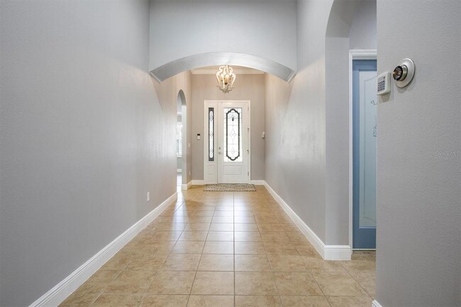 Building Photo - 6827 Park Strand Dr