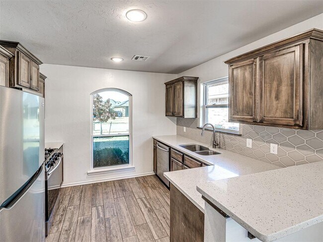 Building Photo - 3012 NW 184th Terrace