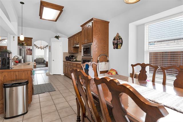 Building Photo - 15742 Bull Run Dr