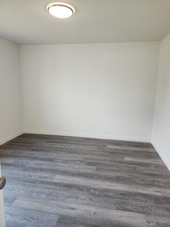 Building Photo - 3bedroom 2bath House