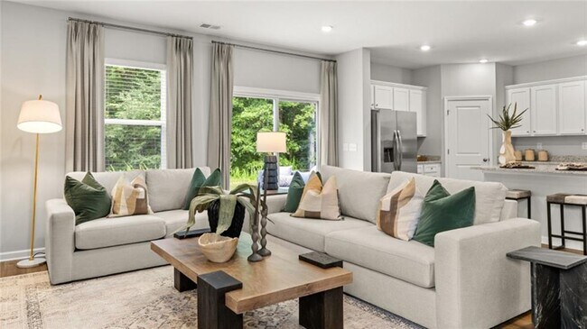 Building Photo - 114 Red Maple Wy