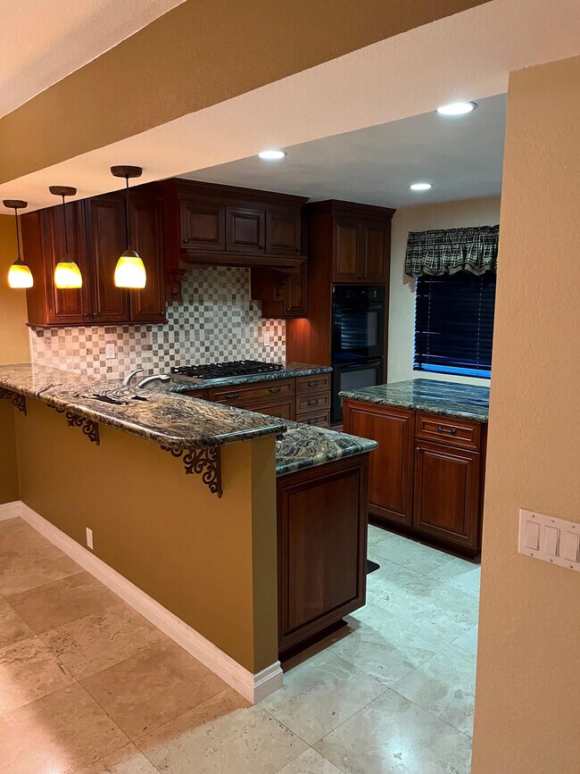 Building Photo - 13000 Mindanao Way