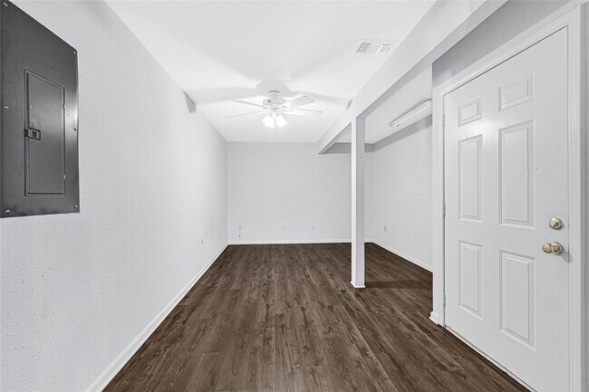 Building Photo - 2311 Quail Haven Rd