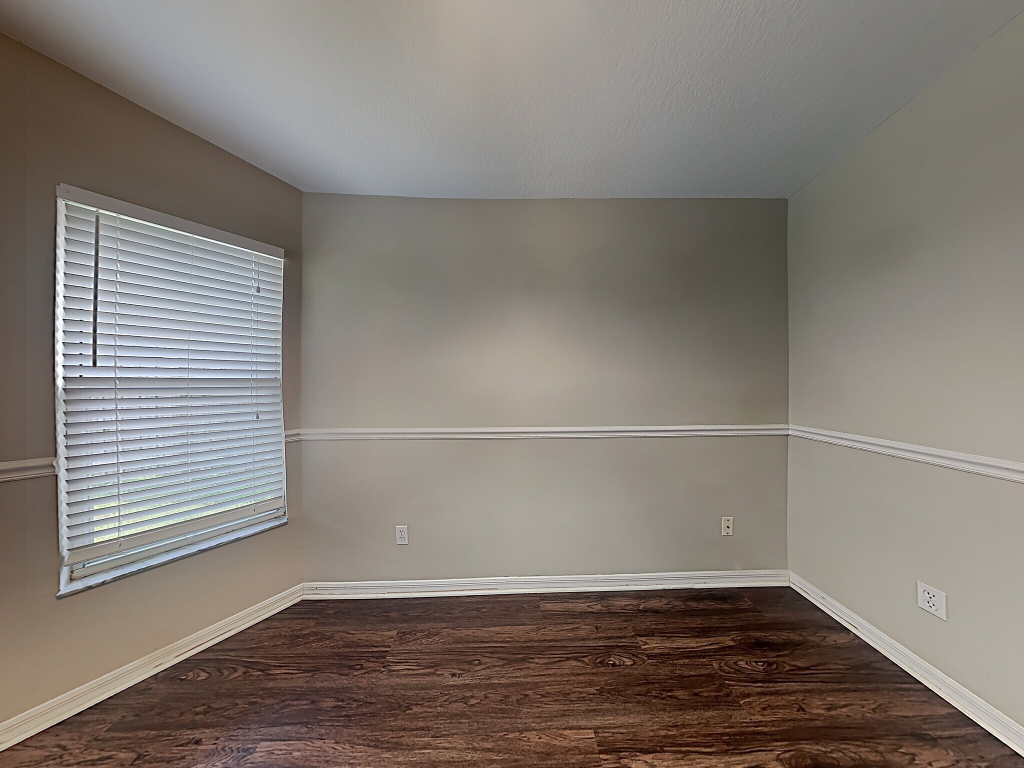 Building Photo - 1416 Wakefield Dr
