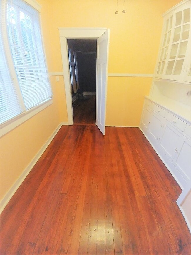 Building Photo - 3112 Napoleon Ave